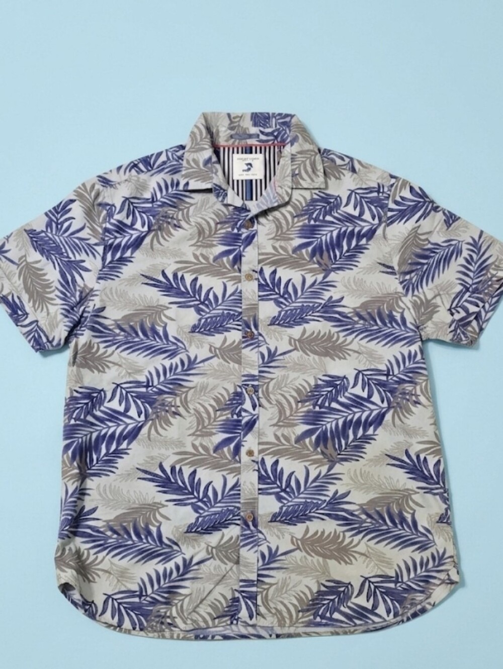 Men's Denim & Flower By Ricky Singh Short Sleeve Leaf-Print Shirt Blue and Tan